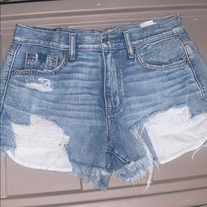Light wash American eagle shorts